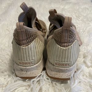 Sorel Tan Shoes 10.5
